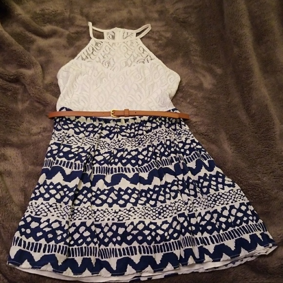 Dress - Picture 1 of 3